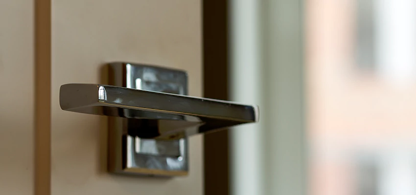 Door Lever Knob Repair in Valinda, California