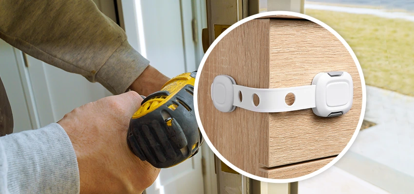 Childproof Sliding Door Locks in Valinda, CA